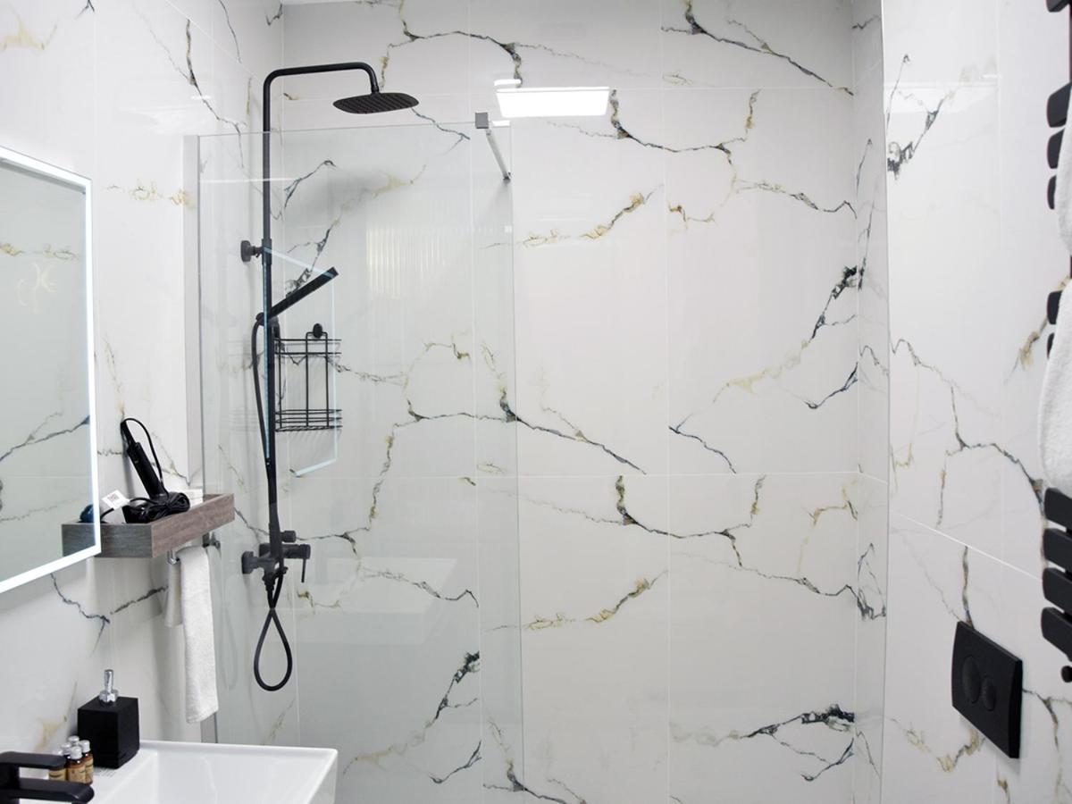 צ'יסינאו Aquaperla Hotel & Spa מראה חיצוני תמונה
