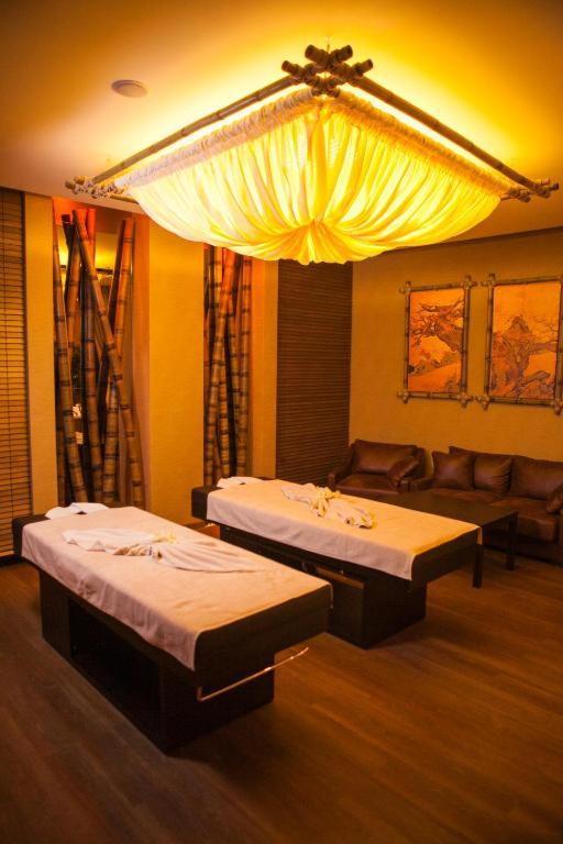 צ'יסינאו Aquaperla Hotel & Spa מראה חיצוני תמונה